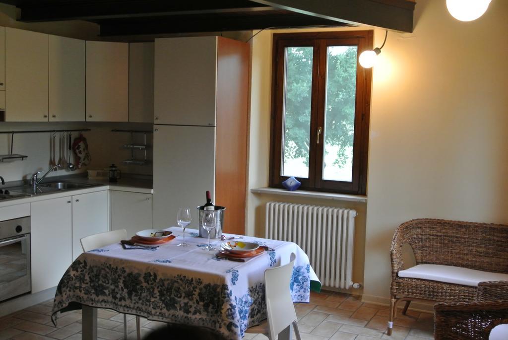 Agriturismo Valdappio Urbino Szoba fotó